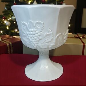 Westmoreland Milk Glass Paneled Grape Footed Pedestal Fruit Bowl or‎ Compote